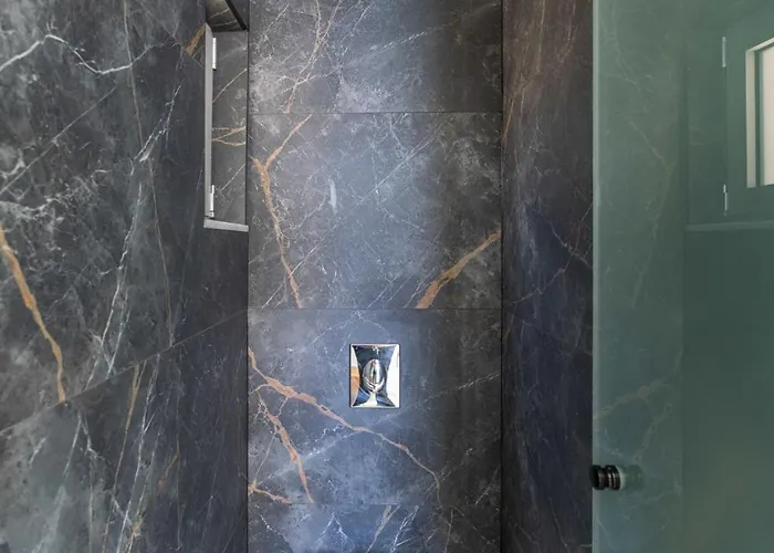 Mellamare Luxury Athánion
