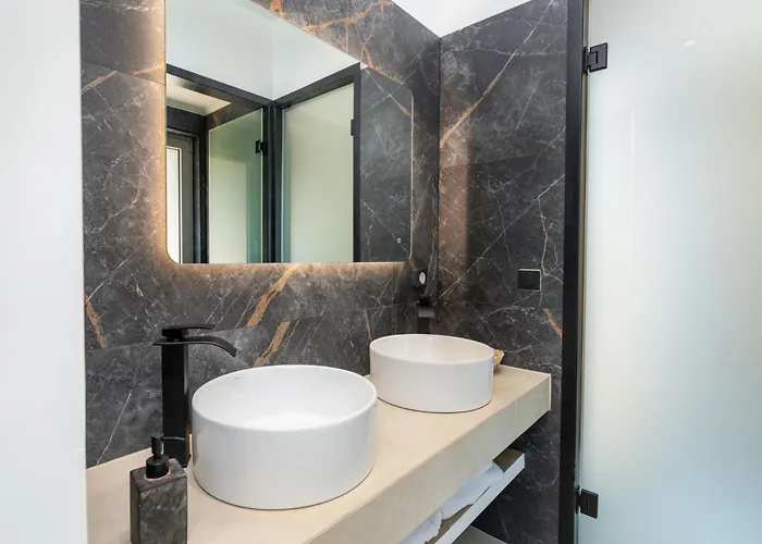 Mellamare Luxury Athánion